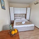 Apollo -