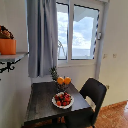 Apartment Apollo - *