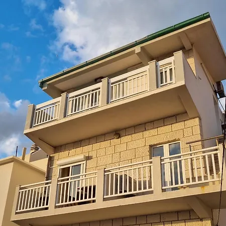 Apollo - Apartment